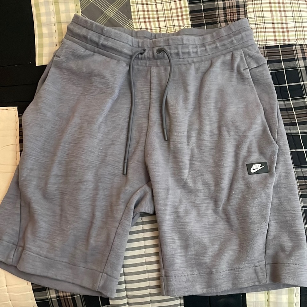 Nike cloth grey shorts